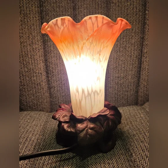 6.5H Peach Tulip AccentNight Light Lamp